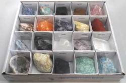 Flat of 20 Stones and Crystals - Click Image to Close