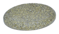 Epidote worry stone - Click Image to Close