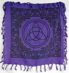 Triquetra altar cloth 18" x 18" - Click Image to Close